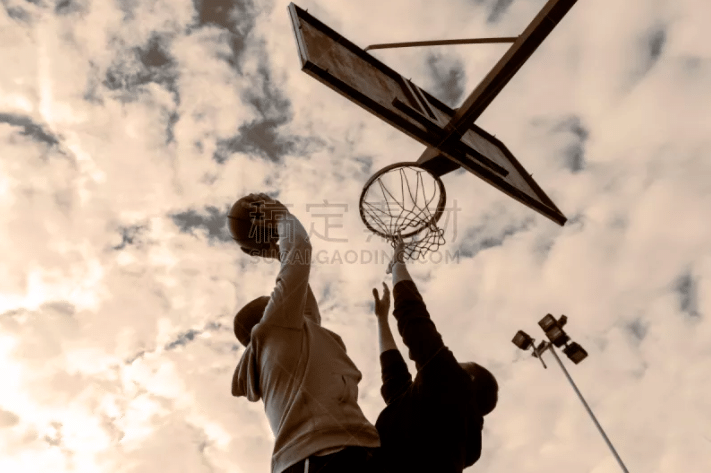 2024 赛季：洛杉矶道奇队在世界大赛中克服弗里曼的伤病，4-1 战胜纽约洋基